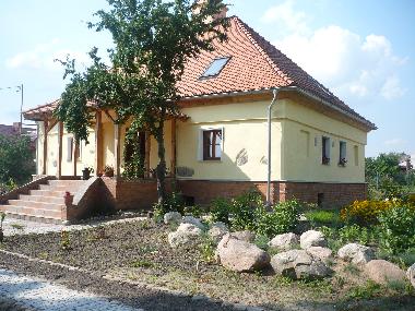 Holiday House in Skąpe bei Sulech�w (Lubuskie) or holiday homes and vacation rentals