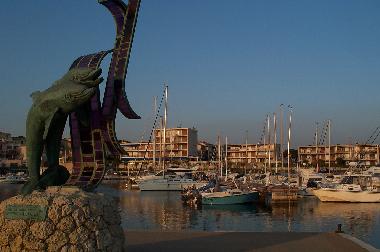 Holiday Apartment in Sausset-les-pins (Bouches-du-Rh�ne) or holiday homes and vacation rentals