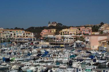 Holiday Apartment in Sausset-les-pins (Bouches-du-Rh�ne) or holiday homes and vacation rentals