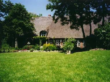 Holiday Apartment in Drochtersen - Krautsand (Land zwischen Elbe u. Weser) or holiday homes and vacation rentals