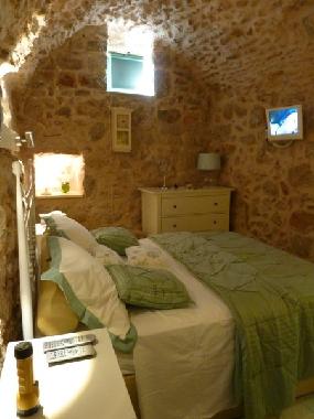 Holiday House in AGHIOS GEORGIOS  SYKOUSSIS (Chios) or holiday homes and vacation rentals