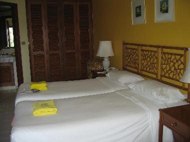 Holiday Apartment in Bang Tao Beach (Phuket) or holiday homes and vacation rentals
