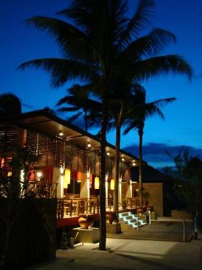 fai restaurant at night