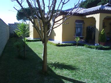Holiday House in Chiclana de la Frontera (Cdiz) or holiday homes and vacation rentals