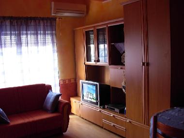 Holiday House in LIZNJAN (Istarska) or holiday homes and vacation rentals