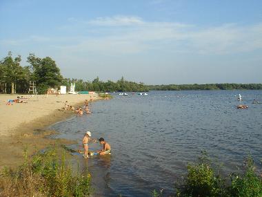 Vielle beach of lake L�on
