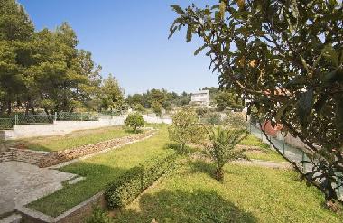 Holiday House in aborić (Sibensko-Kninska) or holiday homes and vacation rentals