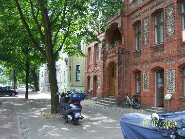 Holiday Apartment in Berlin Tiergarten (Tiergarten) or holiday homes and vacation rentals