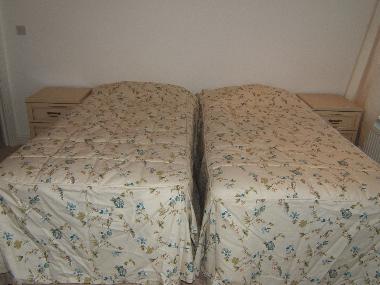 Bedroom2