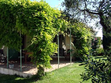 Holiday House in clarensac (Gard) or holiday homes and vacation rentals