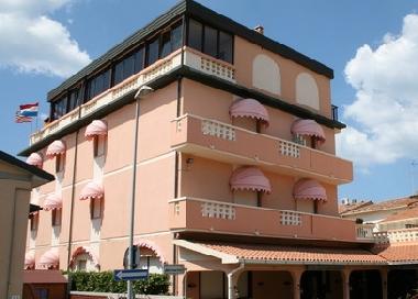Bed and Breakfast in Cecina (Livorno) or holiday homes and vacation rentals