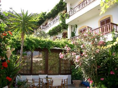 Hotel in Matala  (Irakleio) or holiday homes and vacation rentals