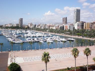 Holiday Apartment in ALICANTE (Alicante / Alacant) or holiday homes and vacation rentals