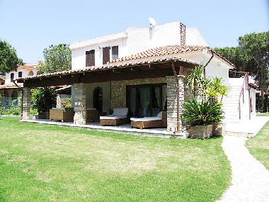 Holiday House in Santa Margherita di Pula (Cagliari) or holiday homes and vacation rentals