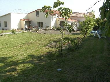 Bed and Breakfast in Courlay (Deux-S�vres) or holiday homes and vacation rentals