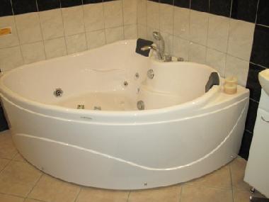 Double Jacuzzi