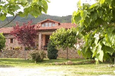 Exterior LA SAYUELA B&B