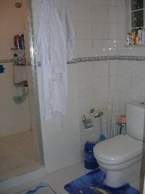 bathroom with shower in double bedroom