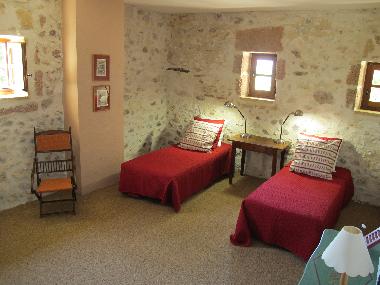 Holiday House in La Capelle-Masmol�ne (Gard) or holiday homes and vacation rentals