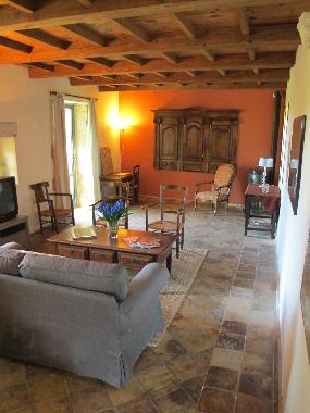 Holiday House in La Capelle-Masmol�ne (Gard) or holiday homes and vacation rentals