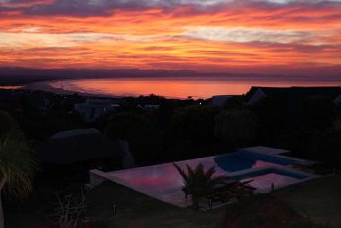 Hotel in Jeffreys Bay (Eastern Cape) or holiday homes and vacation rentals