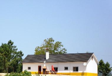Holiday House in Ftima (Pinhal Litoral) or holiday homes and vacation rentals