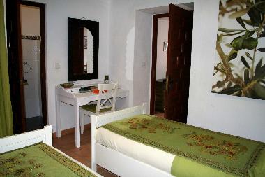 Hotel in Comares (M�laga) or holiday homes and vacation rentals