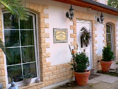 Holiday House in Lichterfelde (Steglitz) or holiday homes and vacation rentals