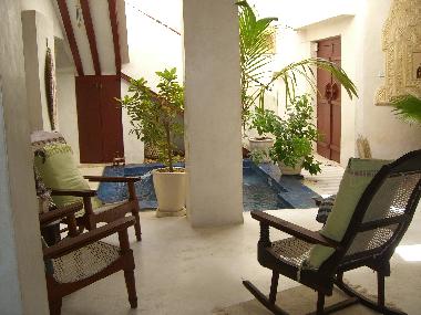Plunge pool