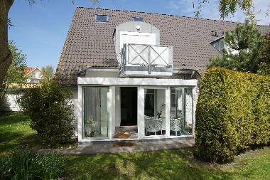 Holiday Apartment in Zingst (Fischland-Dar-Zingst) or holiday homes and vacation rentals