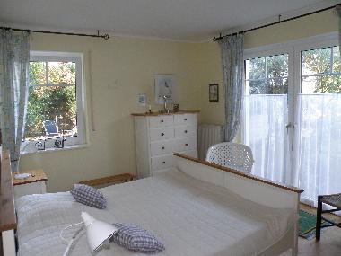 Holiday Apartment in Zingst (Fischland-Dar-Zingst) or holiday homes and vacation rentals