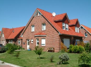 Holiday House in Krummhrn - Hamswehrum (Nordsee-Festland / Ostfriesland) or holiday homes and vacation rentals