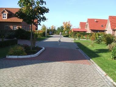 Holiday House in Krummhrn - Hamswehrum (Nordsee-Festland / Ostfriesland) or holiday homes and vacation rentals