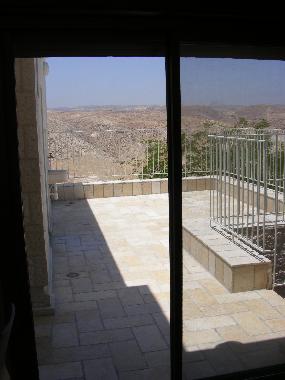 SUITE - VIEW TO THE STONE BALCONY
