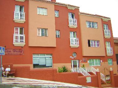 Holiday Apartment in La Longuera (Teneriffa) or holiday homes and vacation rentals