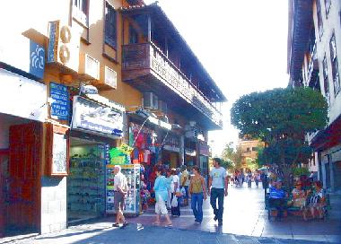 Holiday Apartment in La Longuera (Teneriffa) or holiday homes and vacation rentals