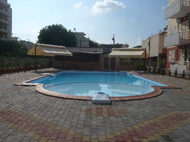Soleal swimming pool and terrace