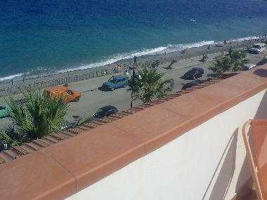 vista spiaggia dal terrazzo /solarium