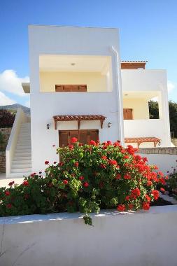 Holiday House in Russospiti (Rethymni) or holiday homes and vacation rentals