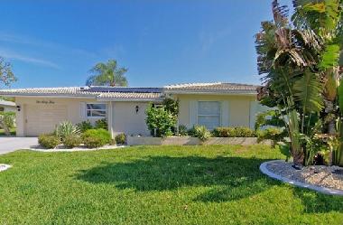 Villa in Cape Coral (Florida) or holiday homes and vacation rentals