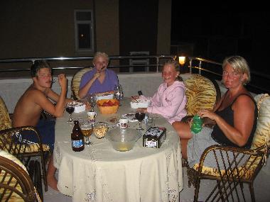 Family evening at the roof terrace