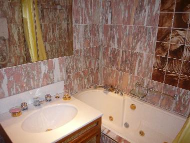Holiday Apartment in Crans-Montana (Crans-Montana) or holiday homes and vacation rentals