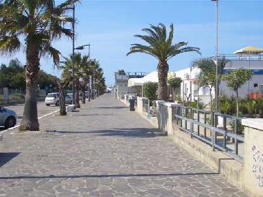 seaside promenade/ lidos