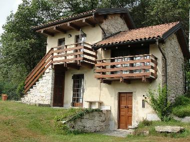 Chalet in madonna del sasso (Verbano-Cusio-Ossola) or holiday homes and vacation rentals