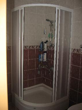 Shower 2. floor