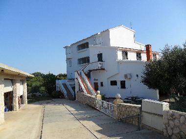 Bed and Breakfast in Lile Pag Novalja  (Licko-Senjska) or holiday homes and vacation rentals