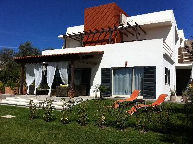 Holiday House in SESIMBRA (Pennsula de Setbal) or holiday homes and vacation rentals