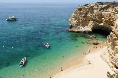 Holiday Apartment in Carvoeiro (Algarve) or holiday homes and vacation rentals
