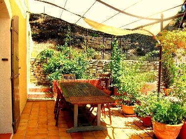 Holiday House in VELAUX (Bouches-du-Rh�ne) or holiday homes and vacation rentals