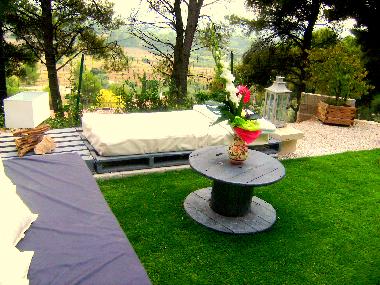 Holiday House in VELAUX (Bouches-du-Rh�ne) or holiday homes and vacation rentals